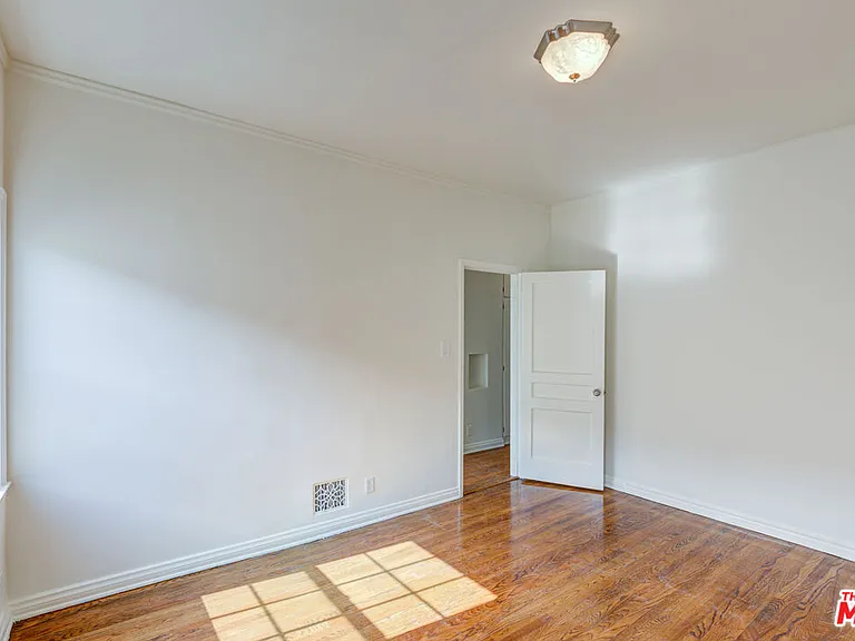 127 N Harper Ave — Photo 12