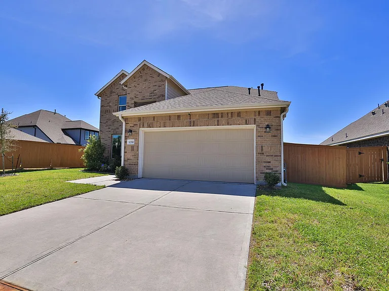 12332 Derby Royal Dr — Photo 3