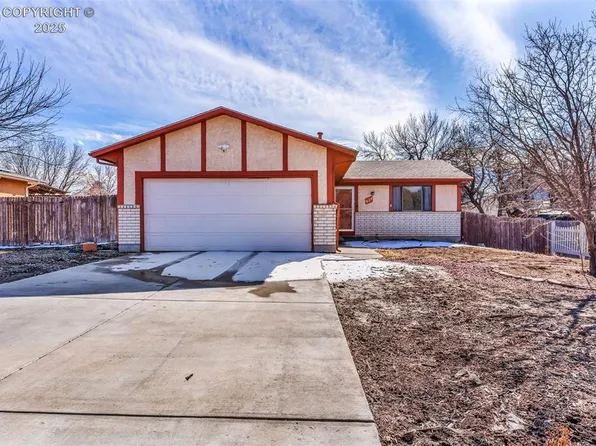 924 Bluestem Blvd, Pueblo, CO 81001