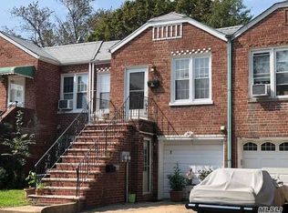 25329 85th Rd, Bellerose, NY 11426