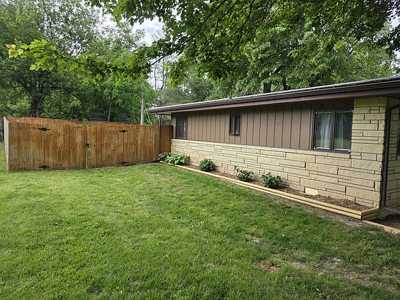 2nd image of 1405 Sheilah Lane