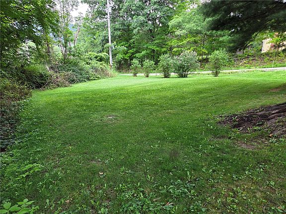 5th image of 266 Rogers Rd