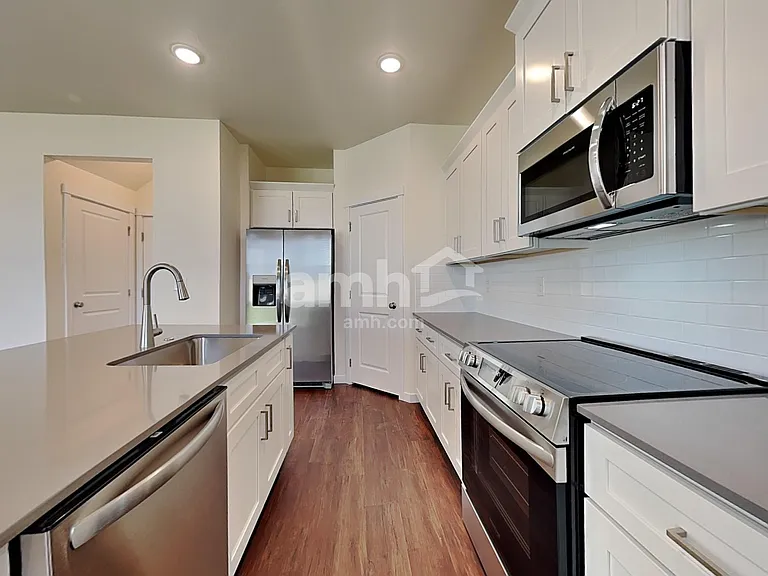 9364 W Shumard St — Photo 3