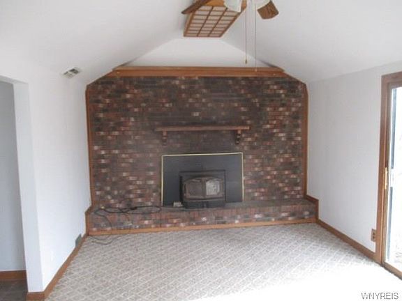 5th image of 8015 Colonial Dr