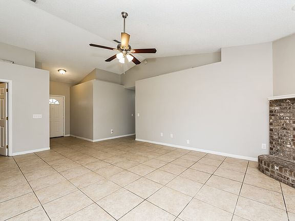 4th image of 6698 Lana Ln
