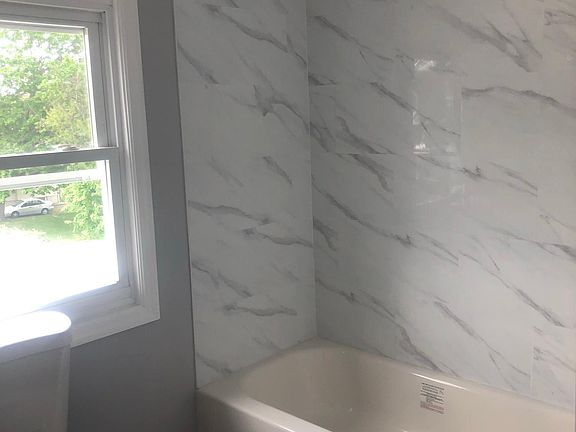 5th image of 40 Franklin Ave #2