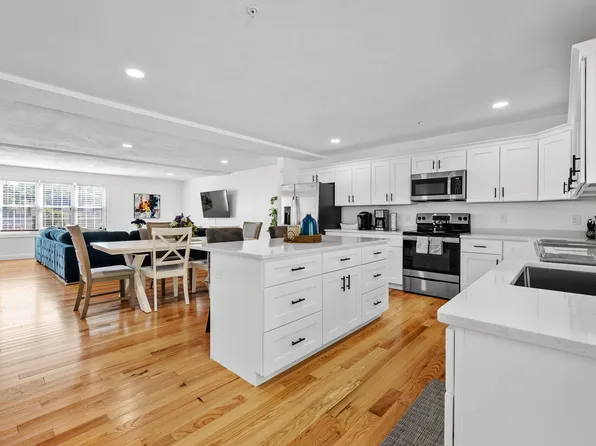 (undisclosed Address), Worcester, MA 01604