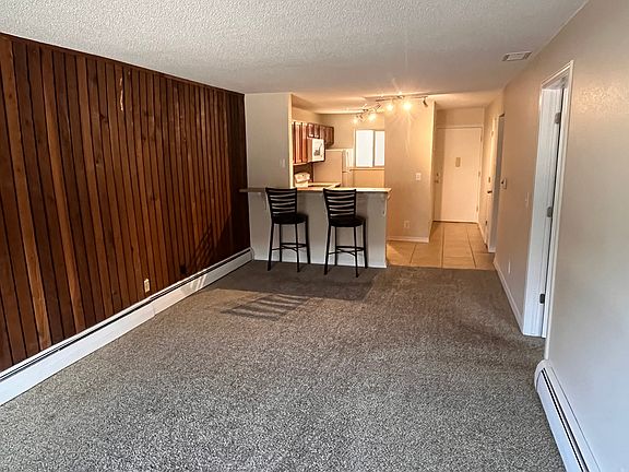 2nd image of 3146 Lakeside Dr APT 106
