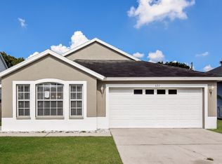 622 Wave Crest Cir, Valrico, FL 33594
