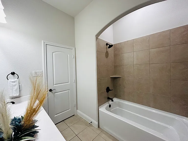 702 Winecup Way — Photo 30