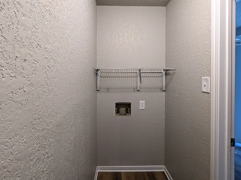 2314 Lazy Ridge Dr — Photo 9