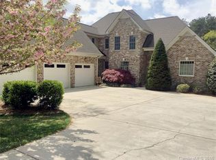 9213 Belle Pines Ct, Sherrills Ford, NC 28673
