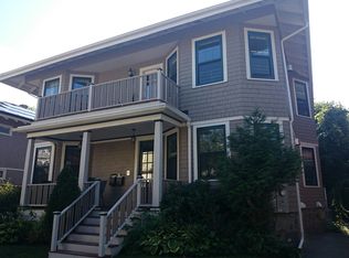 8 Lincoln Rd #1, Brookline, MA 02445