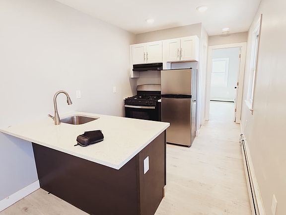 2nd image of 212 Zabriskie St #1A