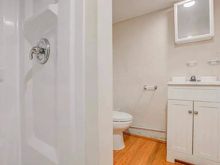 1311 Richardson St — Photo 21