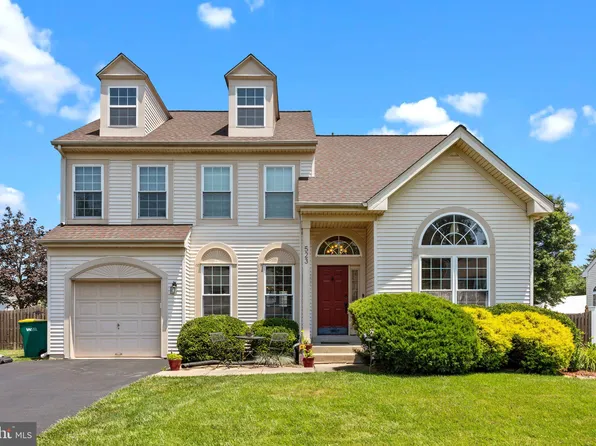 523 Turtle Ln, Langhorne, PA 19047
