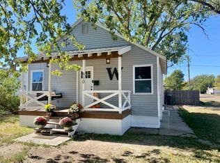 610 S School Ave, Colby, KS 67701