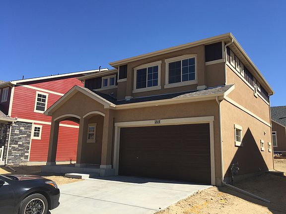 3rd image of 215 Indian Peaks Dr