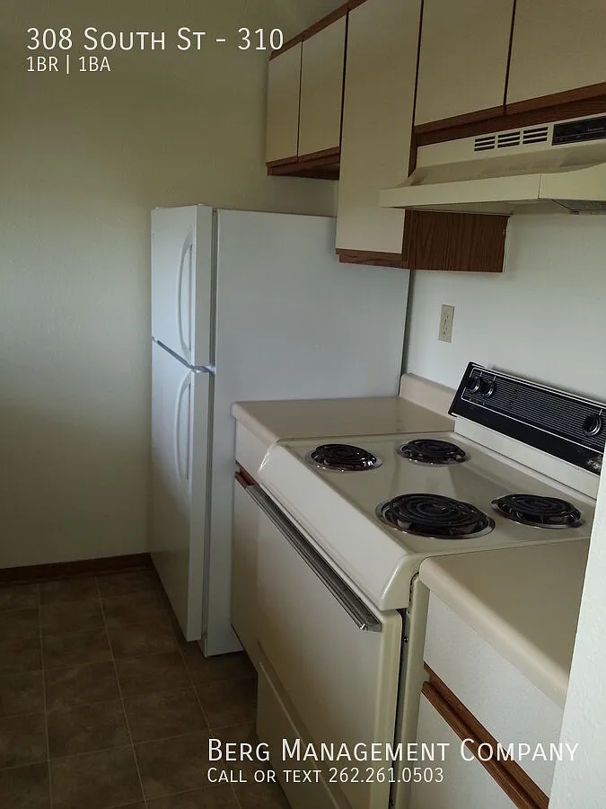 One Bedroom Loft Style — Photo 2