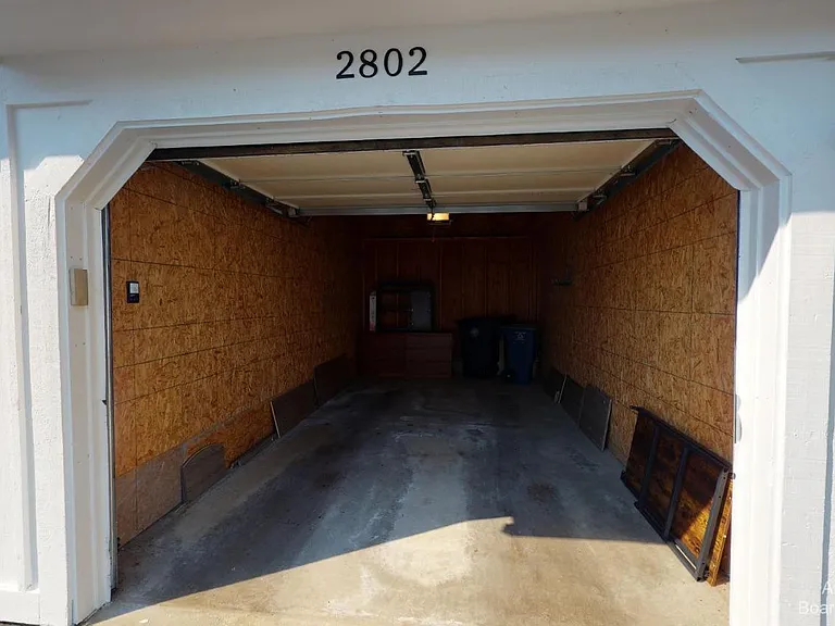 2802 S Knightsbridge Cir — Photo 20