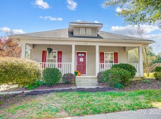 220 6th St, Belmont, NC 28012