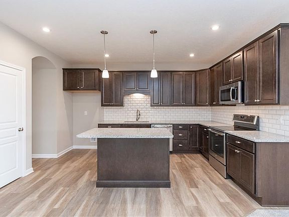 4th image of 5835 Mill Haven Way