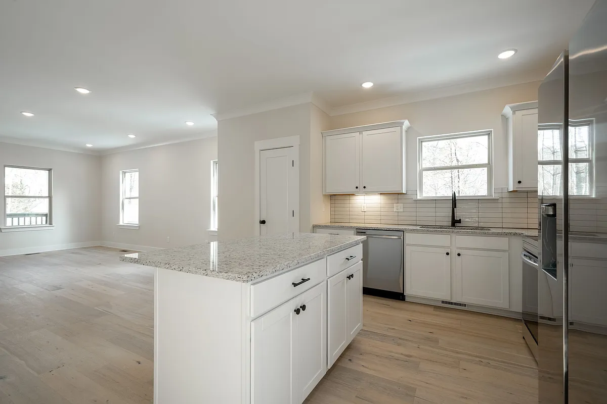 Building Photo - 384 Kellys Ferry Pl