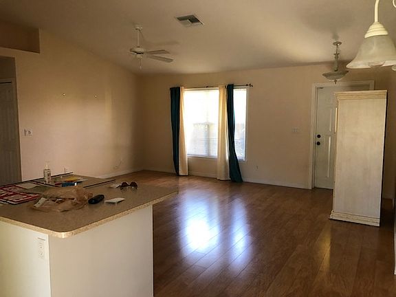 4th image of 1431 SE 22nd Ter