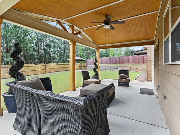 5th image of 585 Cape Ivey Dr