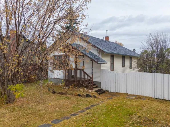 217 W Main St, Lashburn, SK S0M 1H0