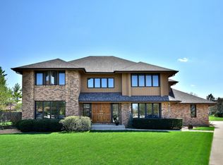 300 Linden Rd N, Prospect Heights, IL 60070