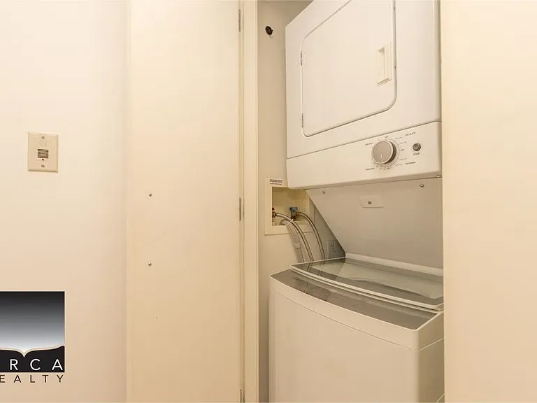 989 Beatty St #604 — Photo 16
