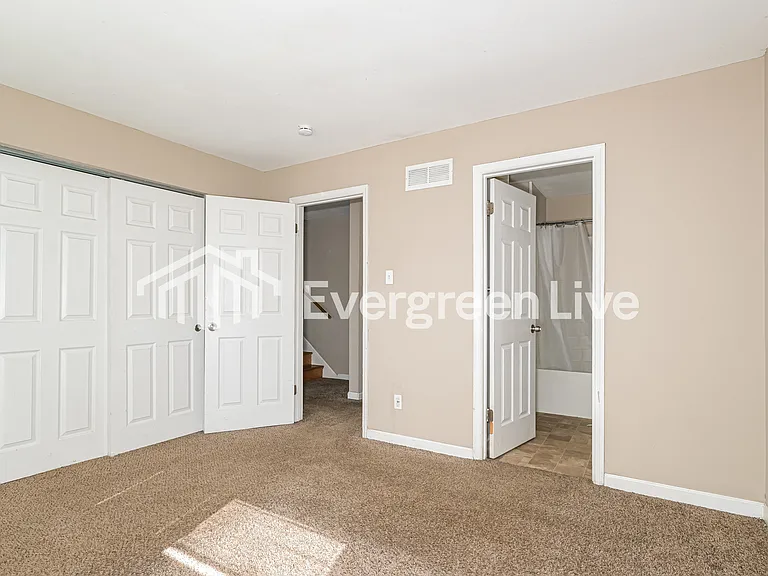 4902 Bristol Rock Rd — Photo 10