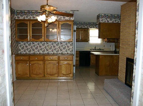 4th image of 1139 La Mesa Dr