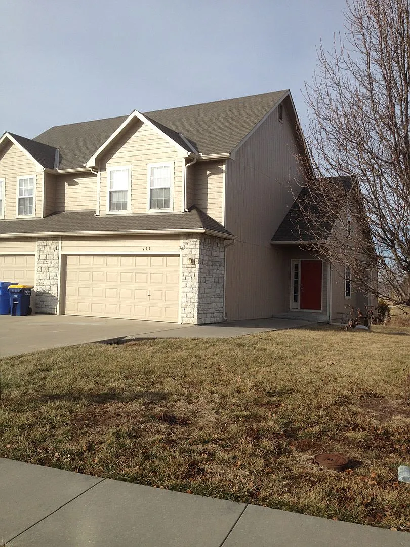 Eagle Valley Townhomes — Photo 1