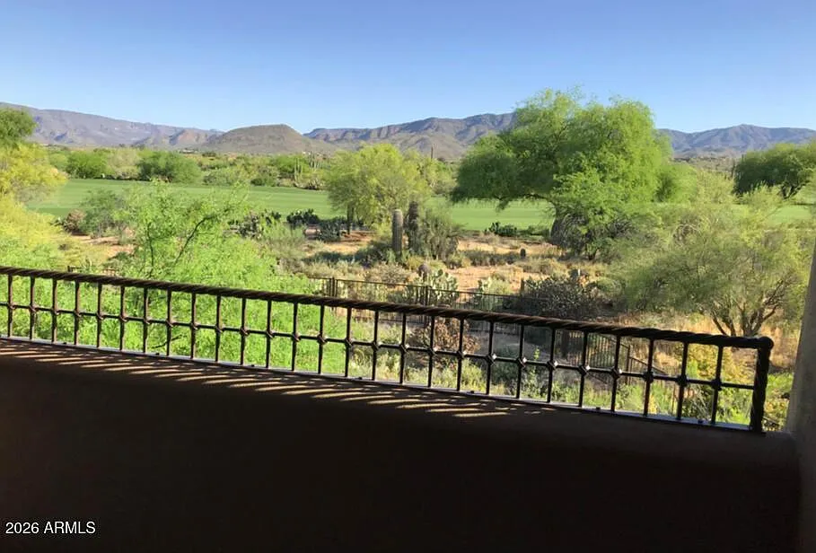 2 bed, 2.5 bath, 2100 sqft, $5,500 — Photo 4