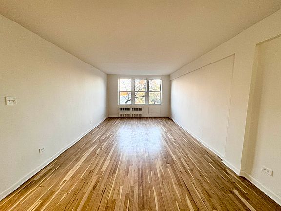 3rd image of 465 E 7th St #5Y