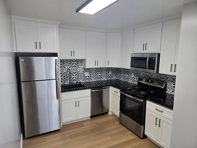 PARKWEST APARTMENTS — Photo 1
