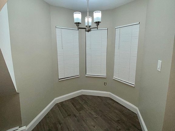 4th image of 11 Clarendon Ave Floor 3