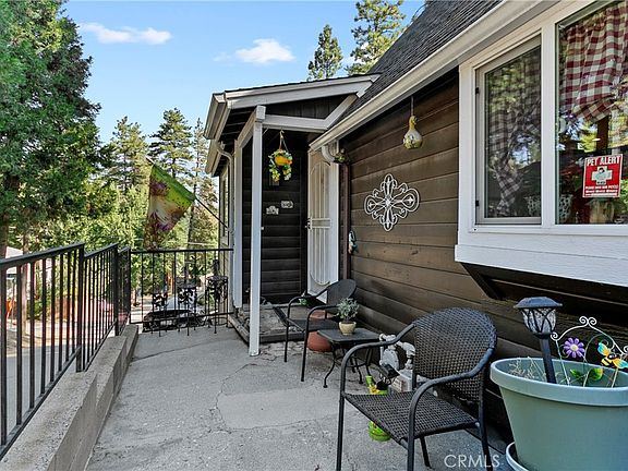 2nd image of 22864 Alder Ln