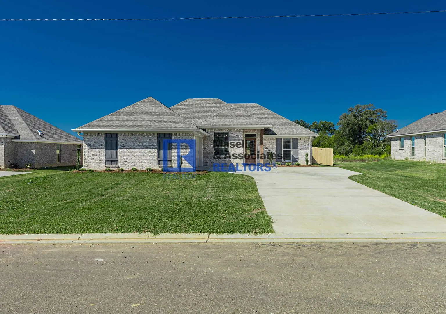 4 Bed / 2 Bath Home in Madisonville — Photo 4