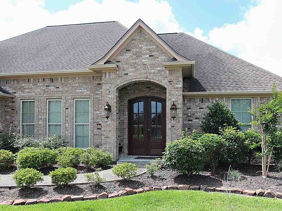 2nd image of 306 Winding Brook Dr