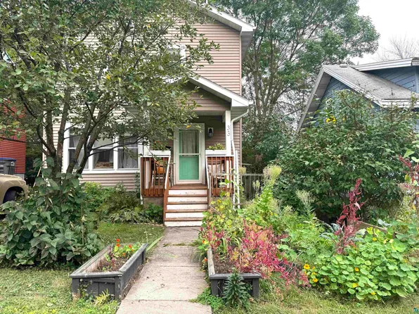 33 Riverside Dr, Duluth, MN 55808