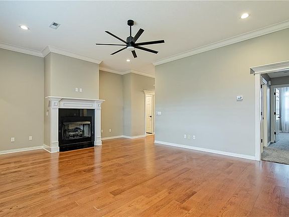 4th image of 3904 SW Stonefield