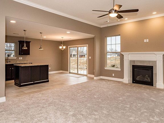 4th image of 5262 Harbor Town Dr