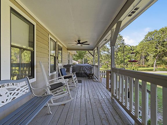 3rd image of 420 Northcutt Rd