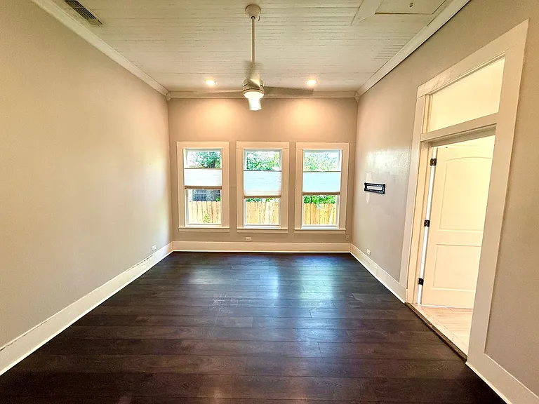 804 Dawson St — Photo 26