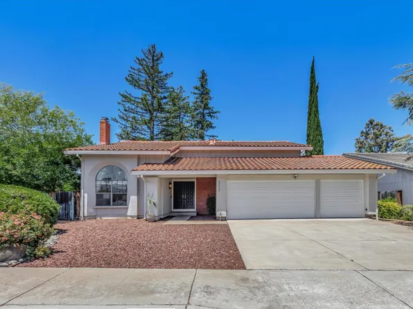 20725 Acadia Ct, Cupertino, CA 95014