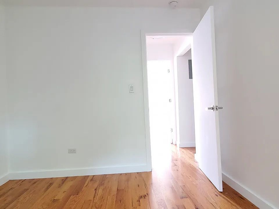 2nd image of 1824 Lafayette Ave #1