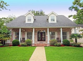 145 E Henfer Ave, River Ridge, LA 70123